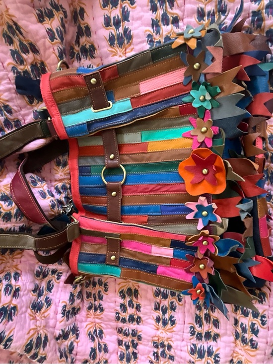Ameri leather Handbags - Gorgeous large Multicolor Striped Leather Tote with Floral Appliqués